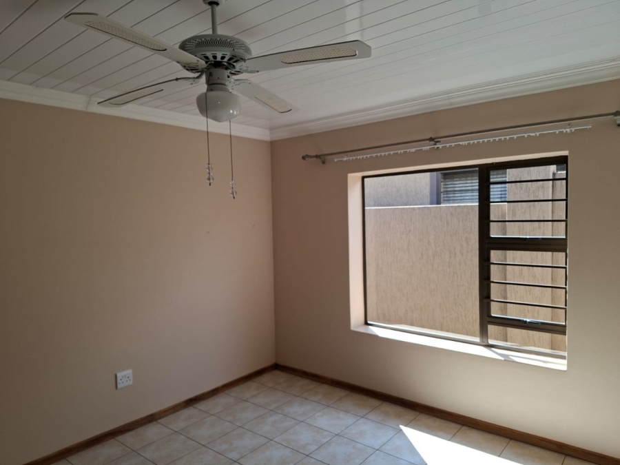 To Let 2 Bedroom Property for Rent in Wilkoppies North West